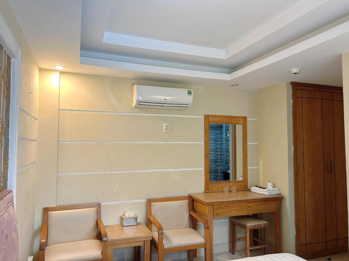 Royal Hotel Ho Chi Minh City Exterior photo