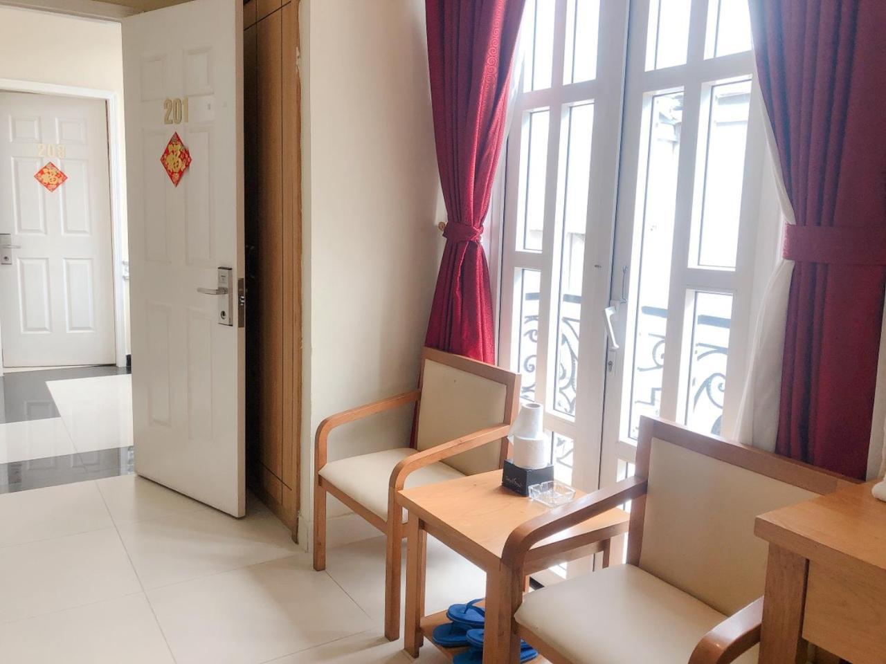 Royal Hotel Ho Chi Minh City Exterior photo